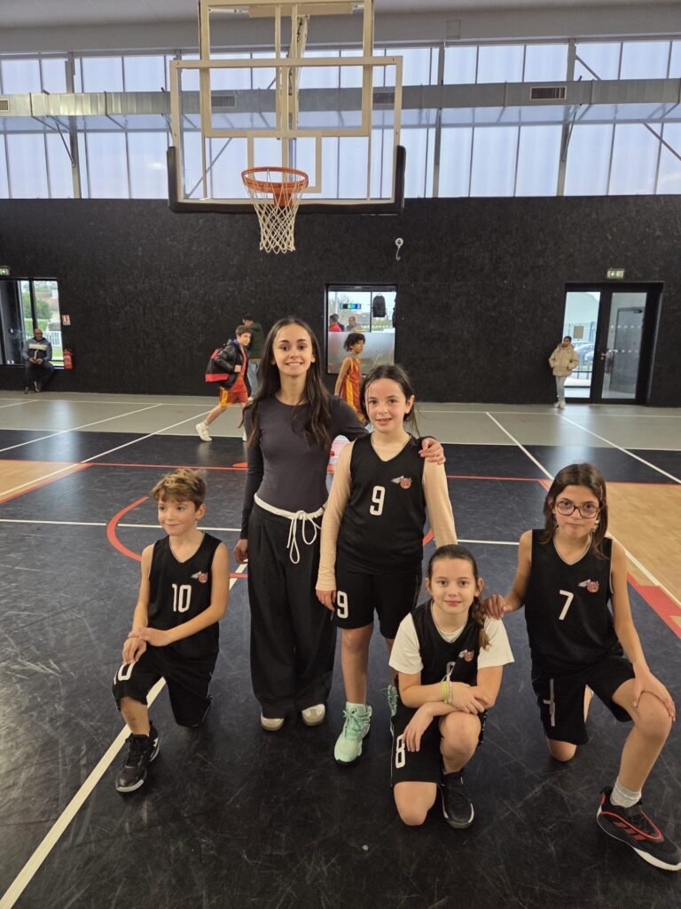 Accueil 🏀 U11 Féminines : Une victoire au courage !